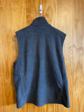 Load image into Gallery viewer, Size Medium Columbia Grey Women&#39;s Vest
