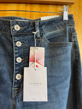 Load image into Gallery viewer, Size 11 kancan Blue Women&#39;s Jeans

