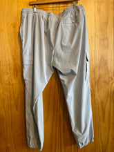 Load image into Gallery viewer, Size XXL Under Armour Men's Pants
