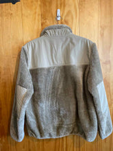 Load image into Gallery viewer, Size Large Carhartt W.I.P. Men's Fleece
