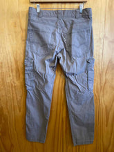 Load image into Gallery viewer, Size 30x32 Levi Men's Pants
