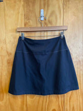 Load image into Gallery viewer, Size M Girlfriend Collective Black Skirt
