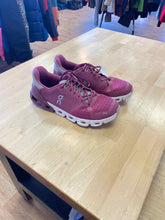 Load image into Gallery viewer, Women&#39;s Shoe Size 8W On Cloud Magenta Running Shoes
