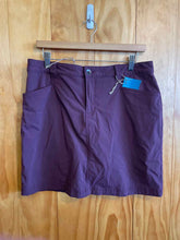 Load image into Gallery viewer, Eddie Bauer Purple Skirt
