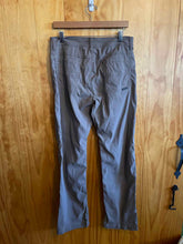 Load image into Gallery viewer, Size 32 Prana Men's Hiking Pants
