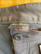 Load image into Gallery viewer, Size 38x32 Eddie Bauer Men's Pants
