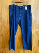 Load image into Gallery viewer, Size 42 Wrangler Men&#39;s Jeans
