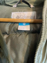 Load image into Gallery viewer, Child Size S Columbia Girl's Girl's Jacket
