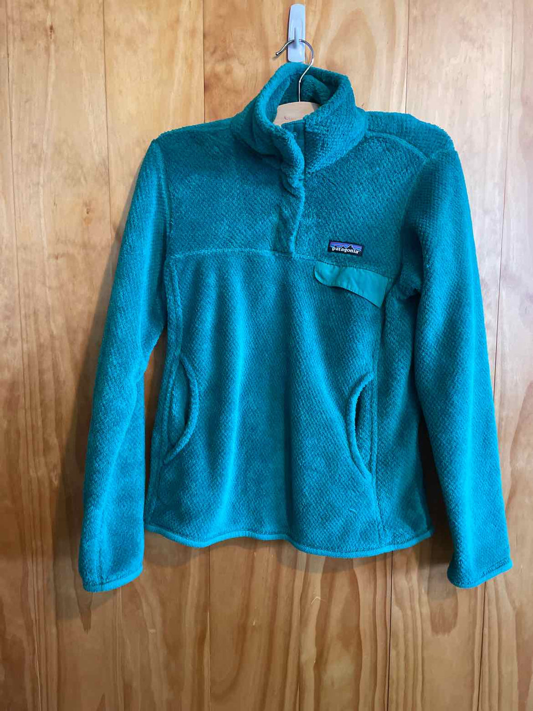 Size Small Patagonia Green Women's Sweater & Sweatshirt