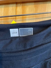 Load image into Gallery viewer, Size M LolÃ« Black Women's Sweatpants

