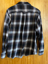 Load image into Gallery viewer, Size Medium Orvis Men's Flannel
