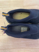 Load image into Gallery viewer, Shoe Size 9.5 Merrell Black Shoes
