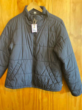 Load image into Gallery viewer, Women Size Medium REI Black Women's Winter Jacket
