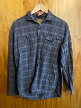 Load image into Gallery viewer, Size L Gunnison Creek outfitters Men's Fleece
