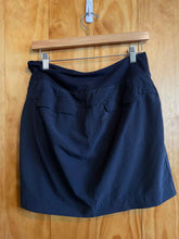 Load image into Gallery viewer, Size 8 Athleta Black Skirt
