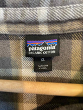Load image into Gallery viewer, Size XL Patagonia Grey Women's Flannel
