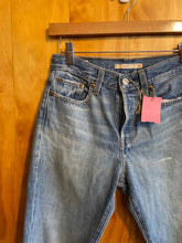 Load image into Gallery viewer, Size 25 Levi's Blue Women's Jeans
