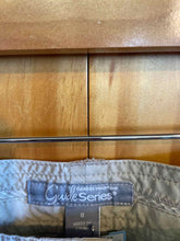 Load image into Gallery viewer, Size 8 Guide Series Beige Women&#39;s Hiking Pants
