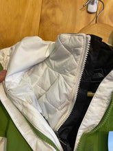 Load image into Gallery viewer, Women Size XS The North Face Green Women's Jacket

