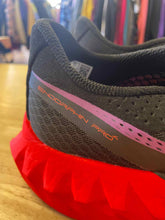 Load image into Gallery viewer, 12 Saucony Men's Running Shoes
