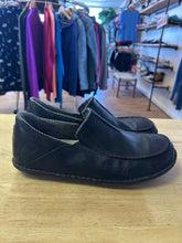 Load image into Gallery viewer, 12 Patagonia Men's Shoes
