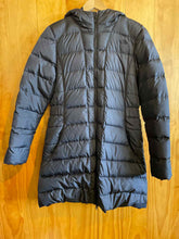 Load image into Gallery viewer, Women Size L The North Face Black Women's Winter Jacket

