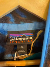 Load image into Gallery viewer, Size XS Patagonia Blue Women's Fleece Sweatshirt

