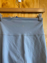 Load image into Gallery viewer, Size 9 Lululemon Light Blue Women&#39;s Leggings
