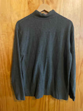 Load image into Gallery viewer, Size M Metolious Men's Long Sleeve Shirt
