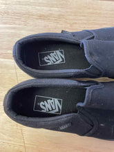 Load image into Gallery viewer, 7 Vans Men&#39;s Shoes
