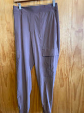 Load image into Gallery viewer, Size 2 Athleta Mauve Joggers
