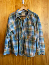 Load image into Gallery viewer, Size M We The Free Blue Women's Flannel
