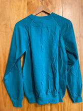 Load image into Gallery viewer, Size Medium Hanes Green Women&#39;s Sweater &amp; Sweatshirt
