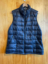 Load image into Gallery viewer, Size XL REI Black Women's Vest
